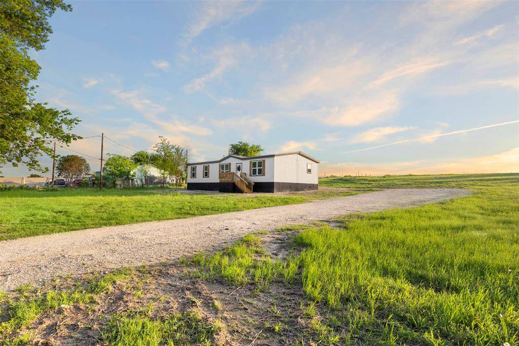 3024 County Road 210, Alvarado, TX 76009