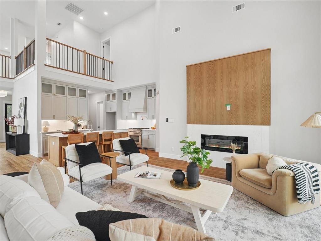 2610 Emmett Street, Dallas, TX 75211