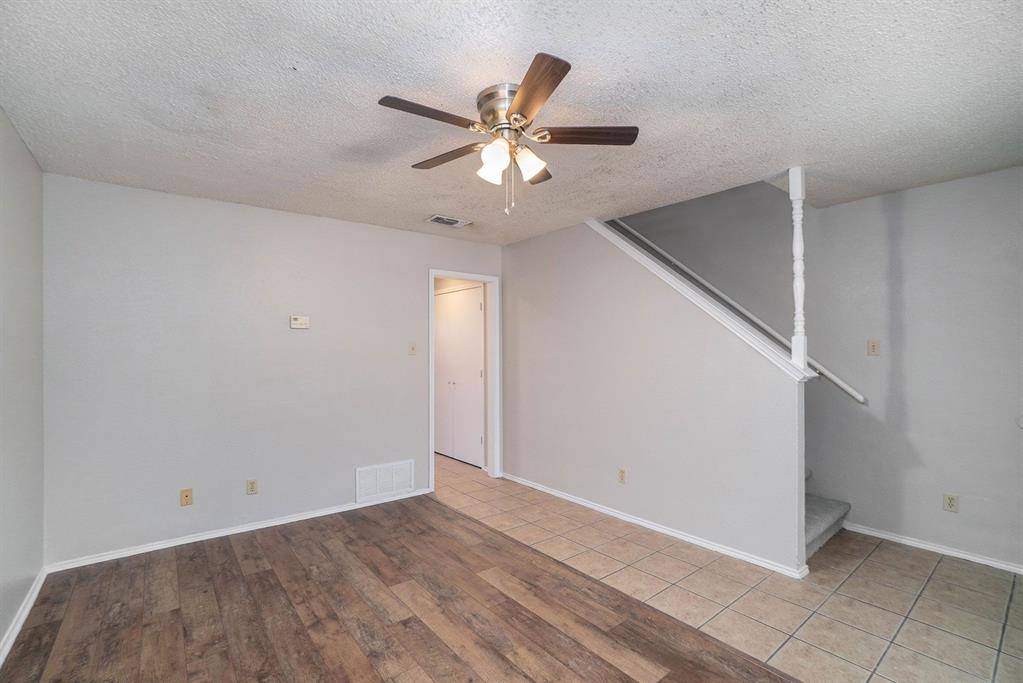 3301 Aurora Street #B, Haltom City, TX 76117