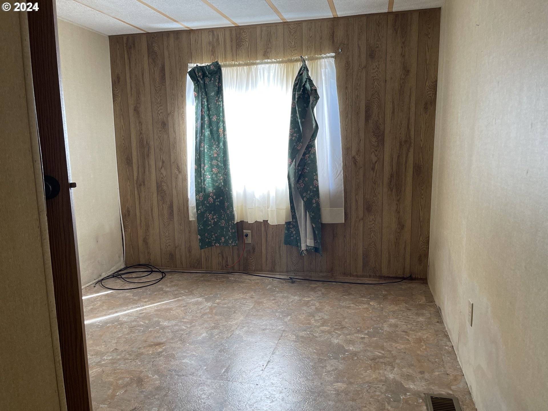 58525 SW HEBO RD, Grand Ronde, OR 97347