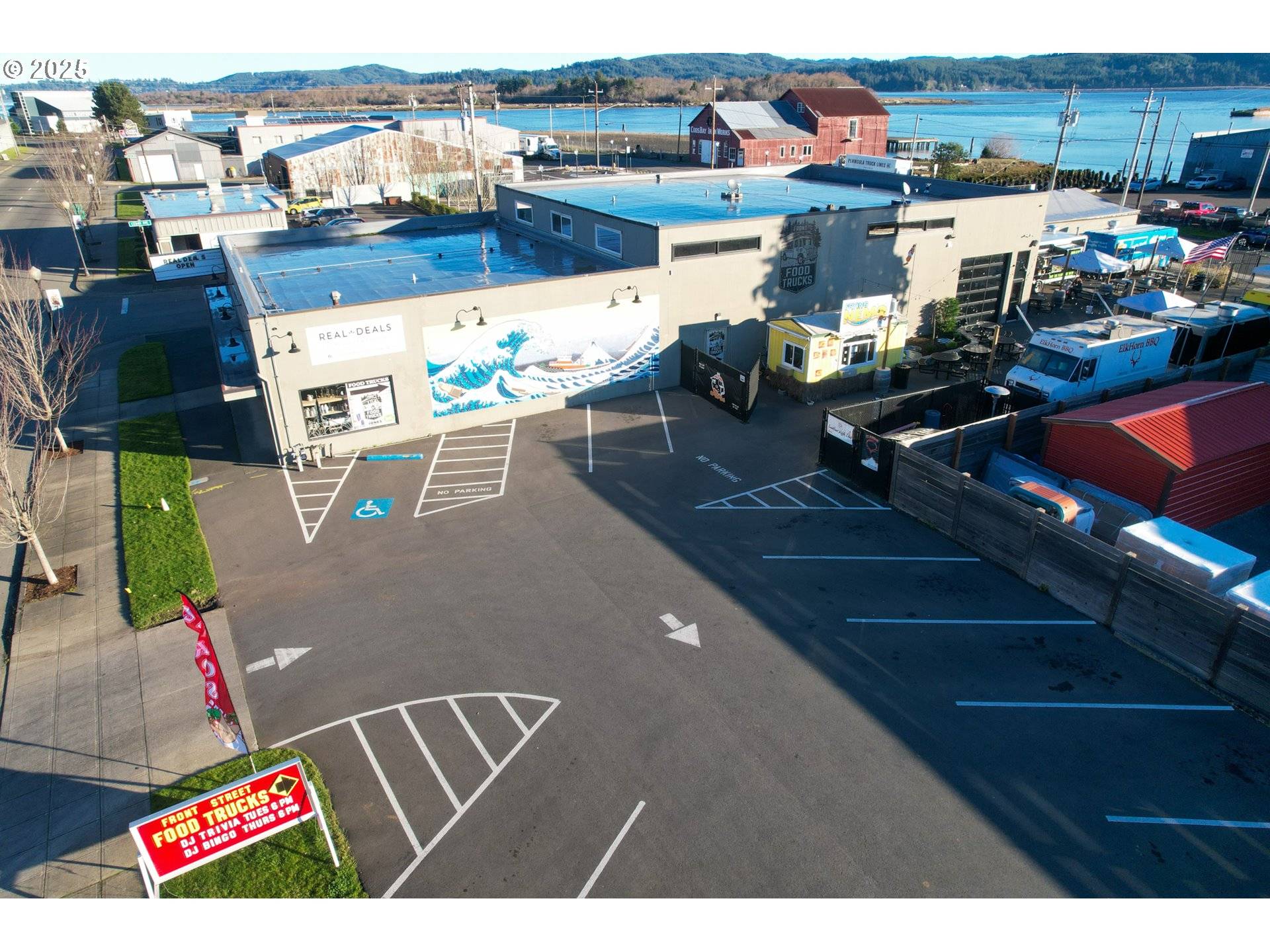 775 N FRONT ST, Coos Bay, OR 97420