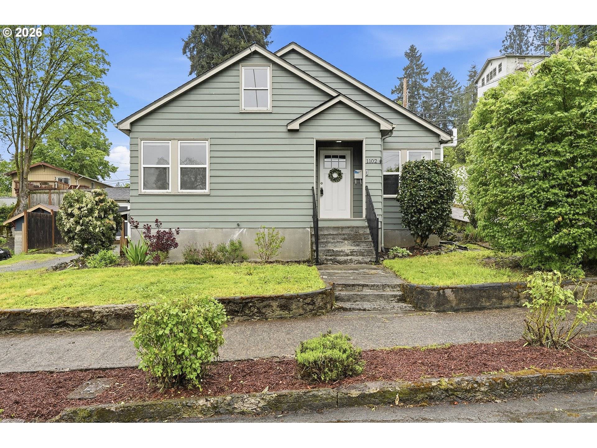 1102 CENTER ST, Oregon City, OR 97045