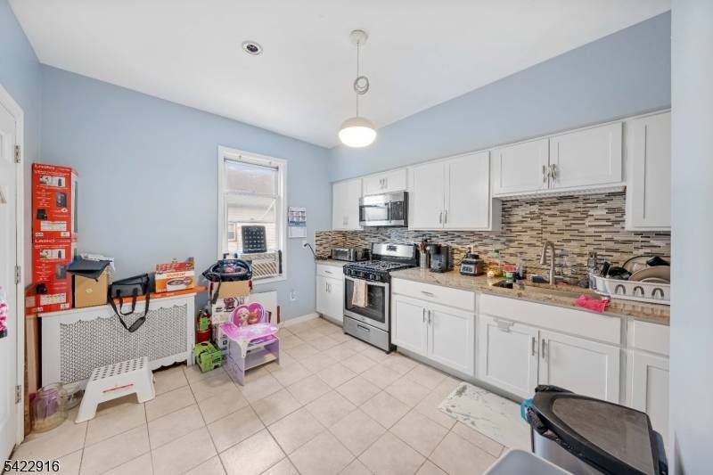 1116 North Ave, Elizabeth City, NJ 07201