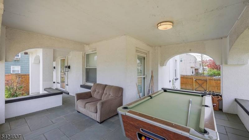 260 S Washington Ave, Dunellen Boro, NJ 08812