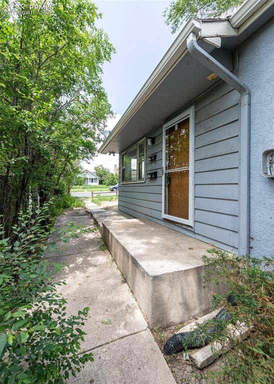 909 E Costilla ST, Colorado Springs, CO 80903