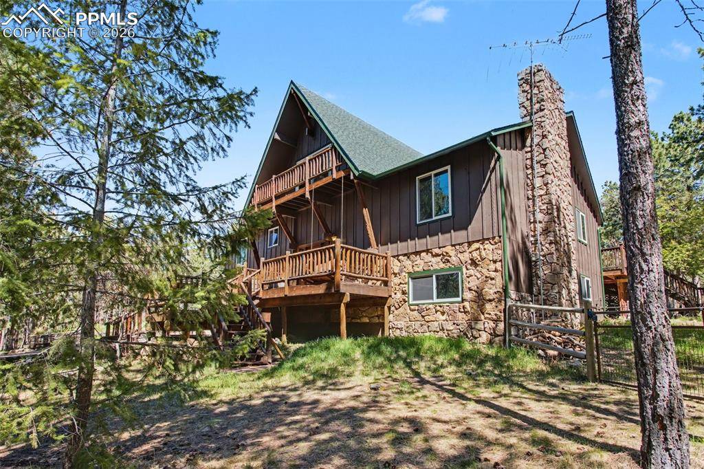 3375 Pinehurst CIR, Colorado Springs, CO 80908