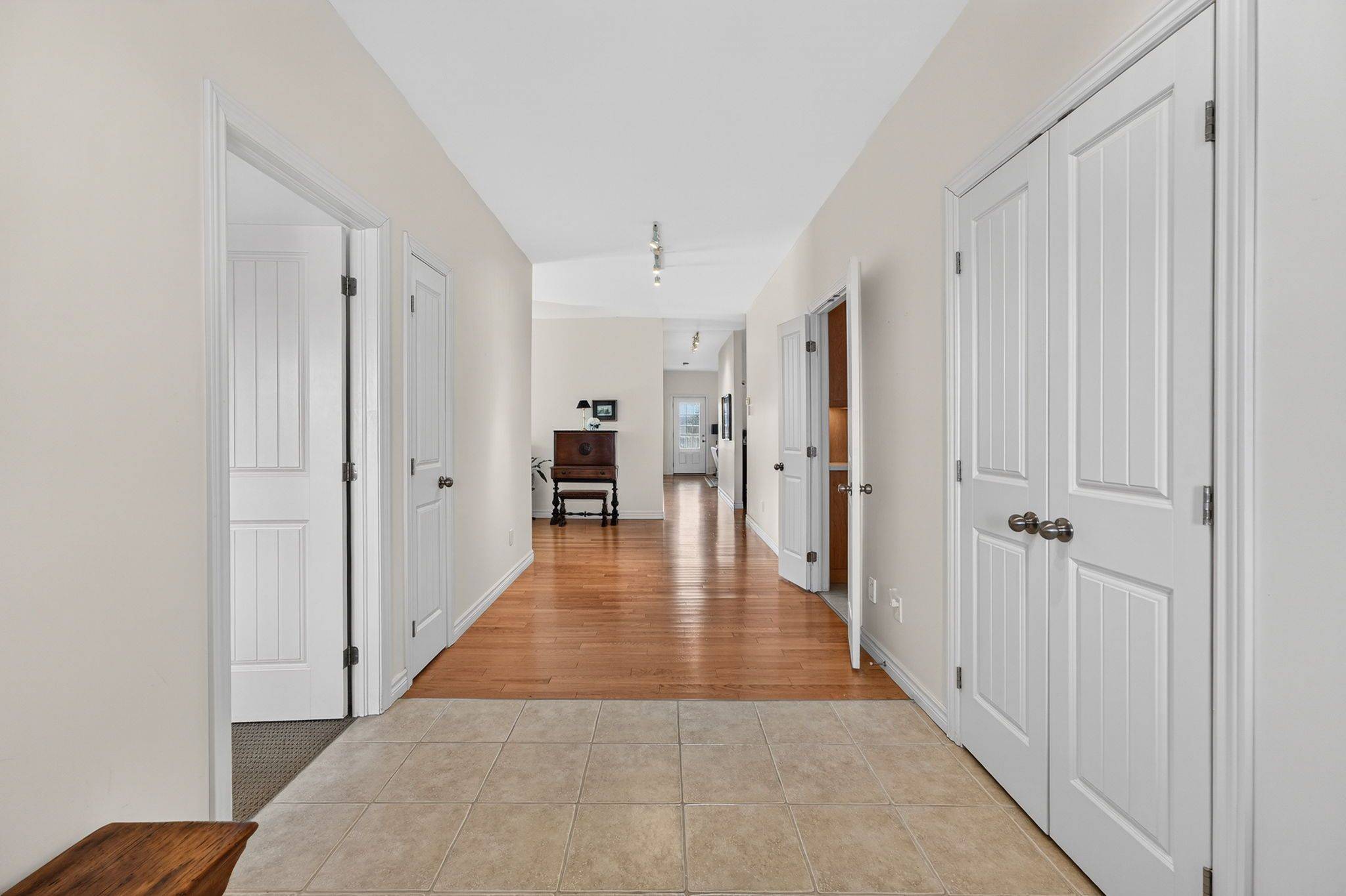 45 Maplehurst CRES, Prince Edward County, ON K0K 3L0