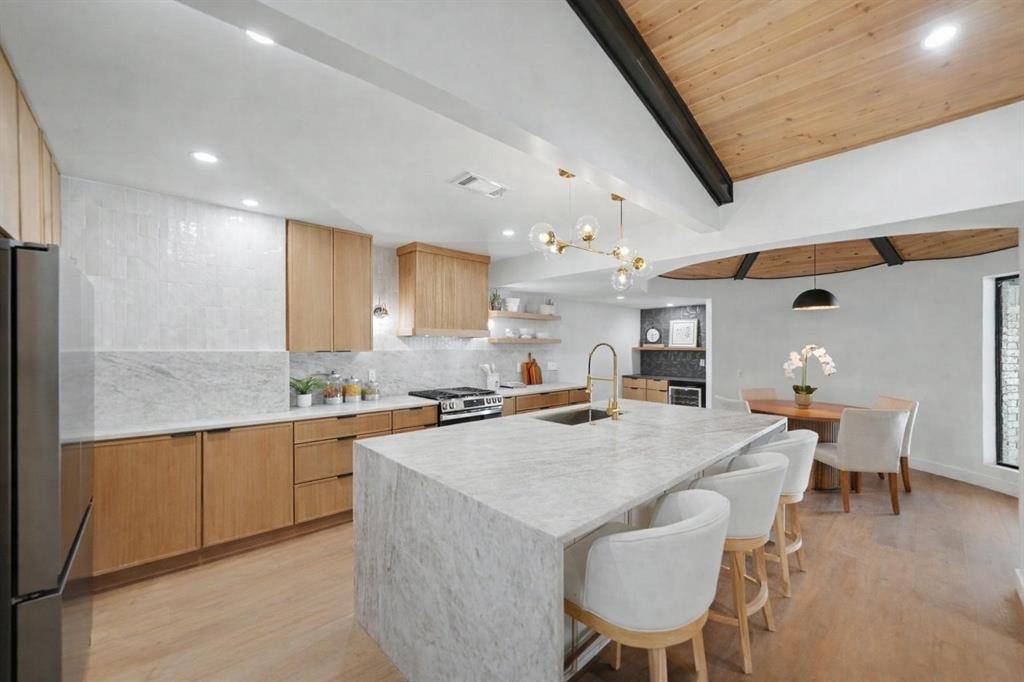 7115 Cosgrove Drive, Dallas, TX 75231