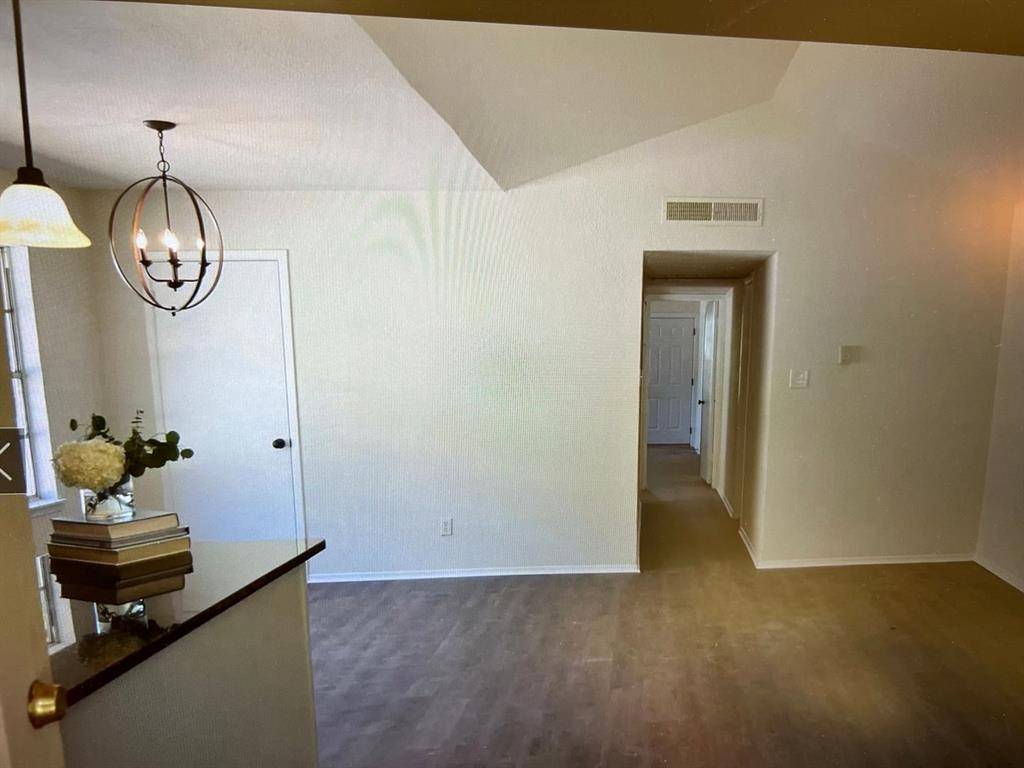 2701 Livingston Avenue, Fort Worth, TX 76110