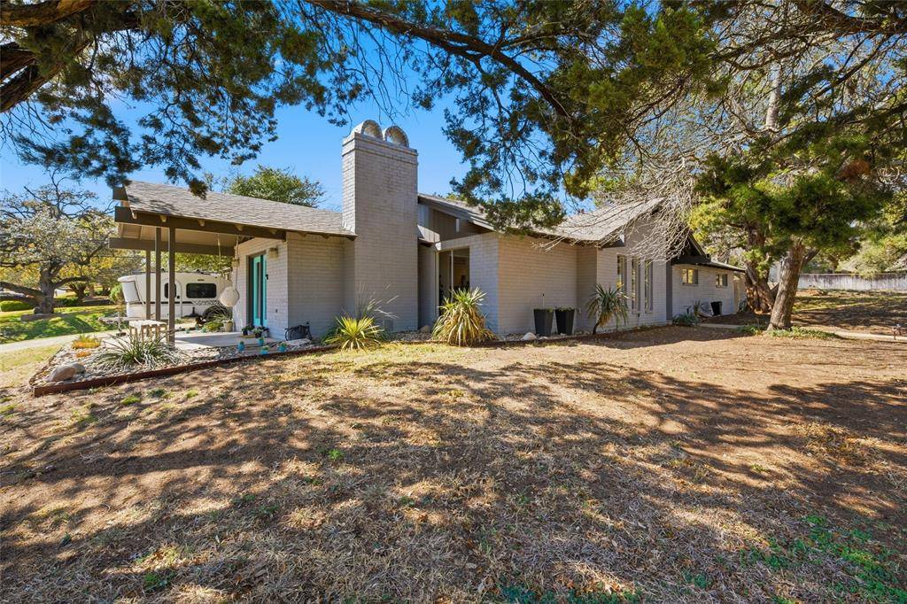 2724 Wooded Acres Drive, Waco, TX 76710