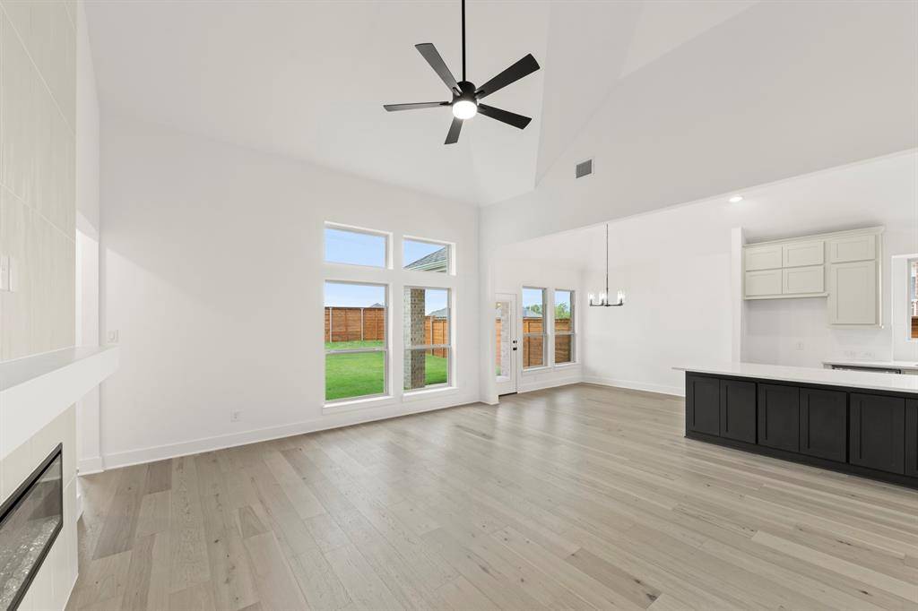 1812 Possum Fire Trail, Mesquite, TX 75181