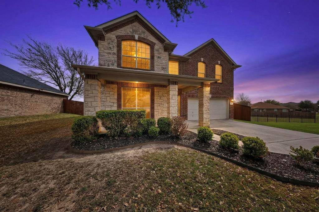 105 Canyon Court, Waxahachie, TX 75167