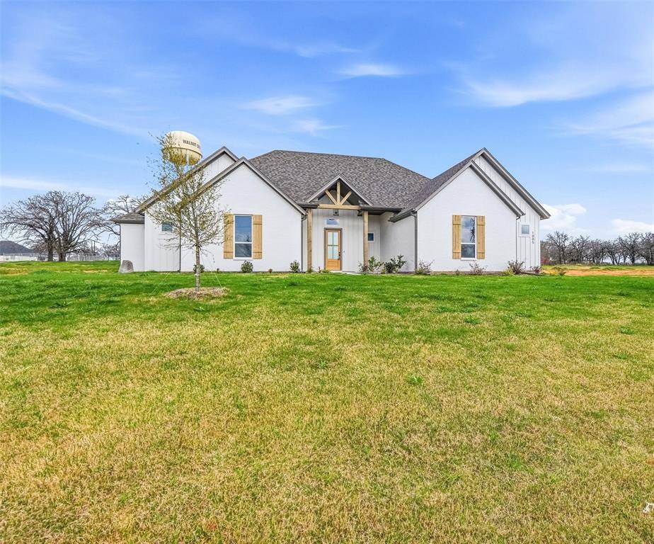 1005 Ronnie Court, Springtown, TX 76082