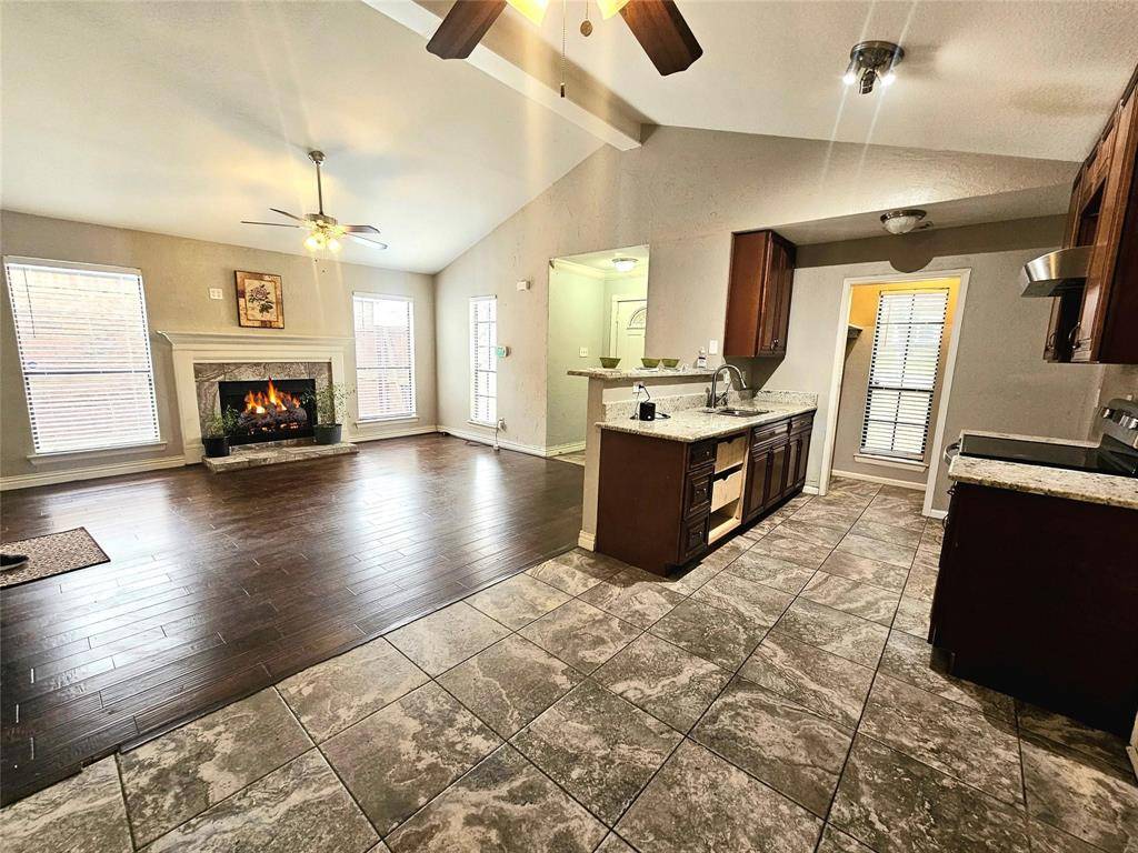 318 Teakwood Lane, Lewisville, TX 75067