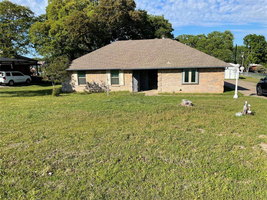 917 Wayne Trail, Azle, TX 76020