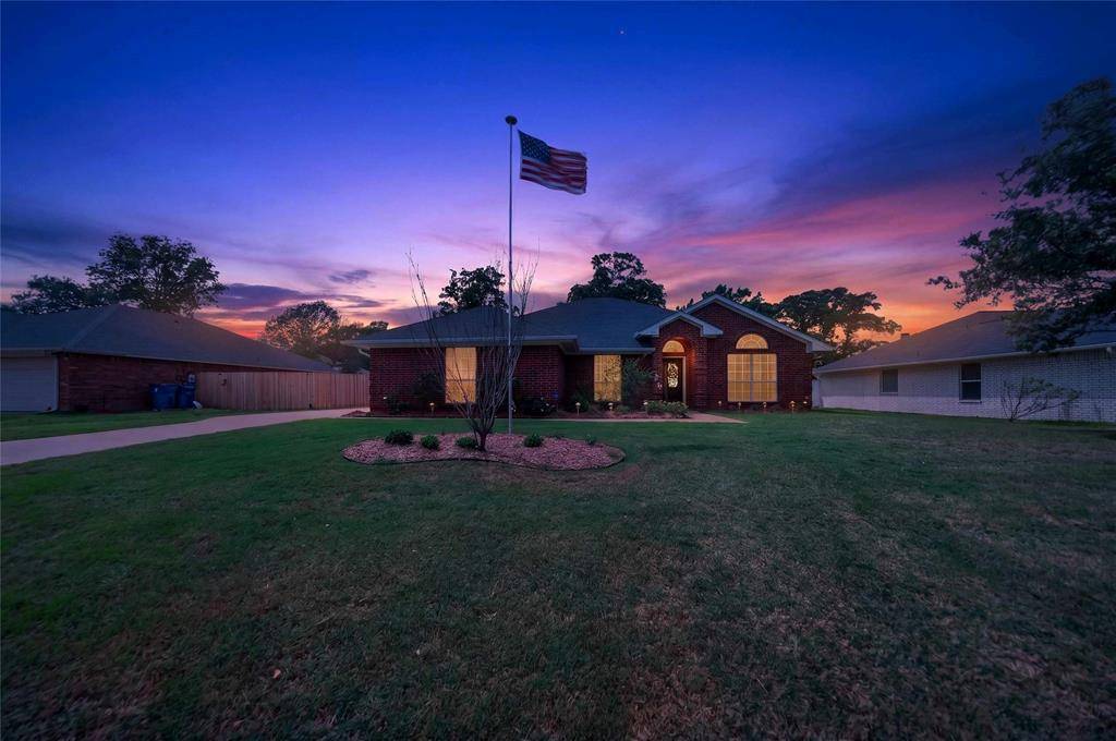 514 Noah Lane, Lindale, TX 75771