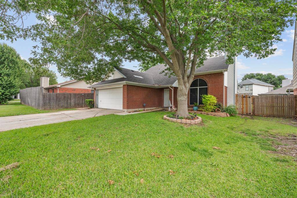 916 Danforth Place, Arlington, TX 76017