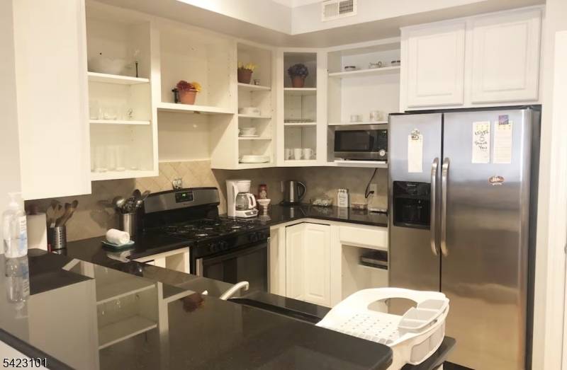 15-19 Tichenor Ln #403, Newark City, NJ 07114