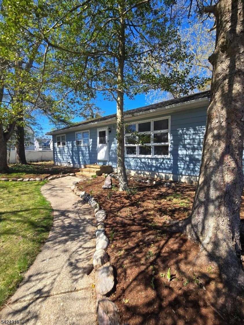 56 Hickory Ln, Berkeley Twp., NJ 08721