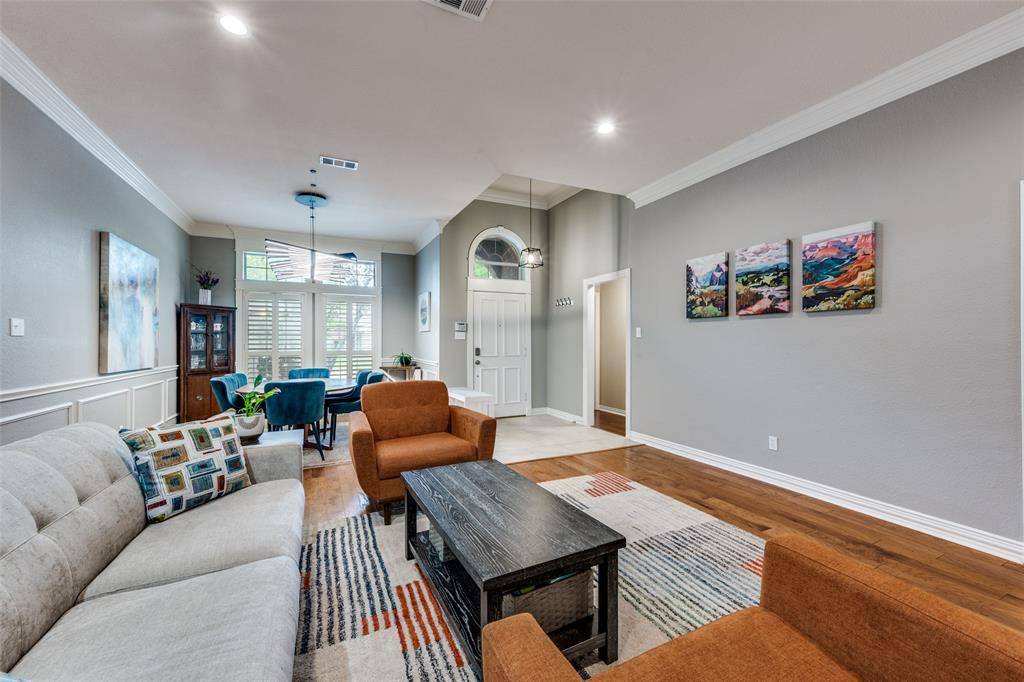 2720 Holly Brook Court, Bedford, TX 76021