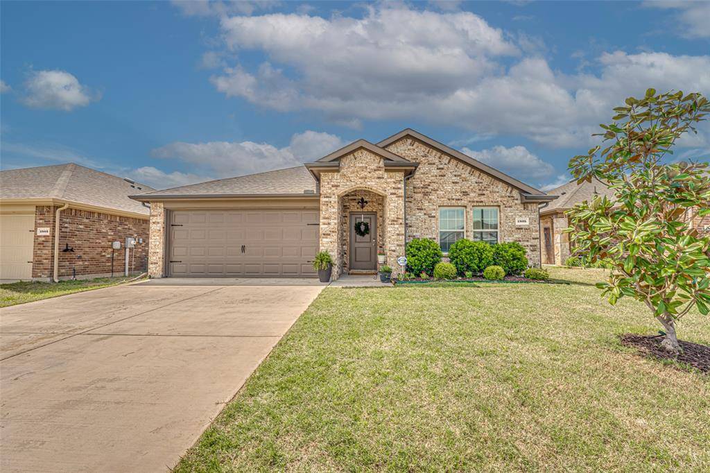 1805 Yale Street, Farmersville, TX 75442