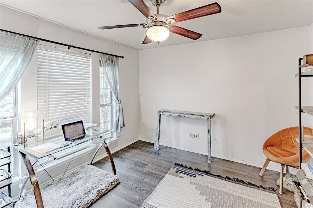 2048 Lake Trail Drive, Heartland, TX 75126