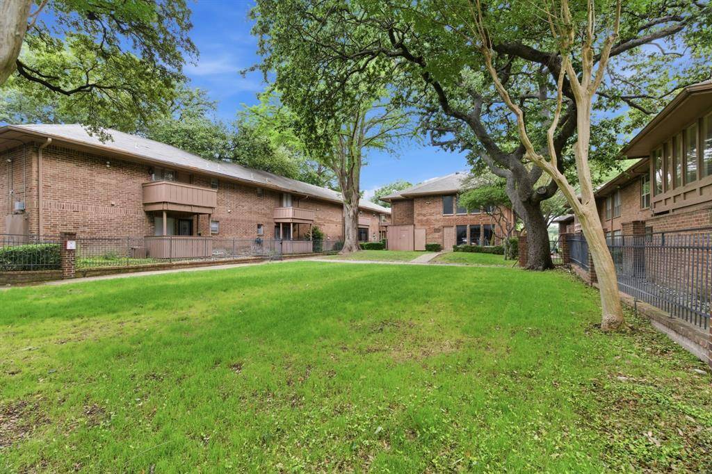 10566 High Hollows Drive #254, Dallas, TX 75230