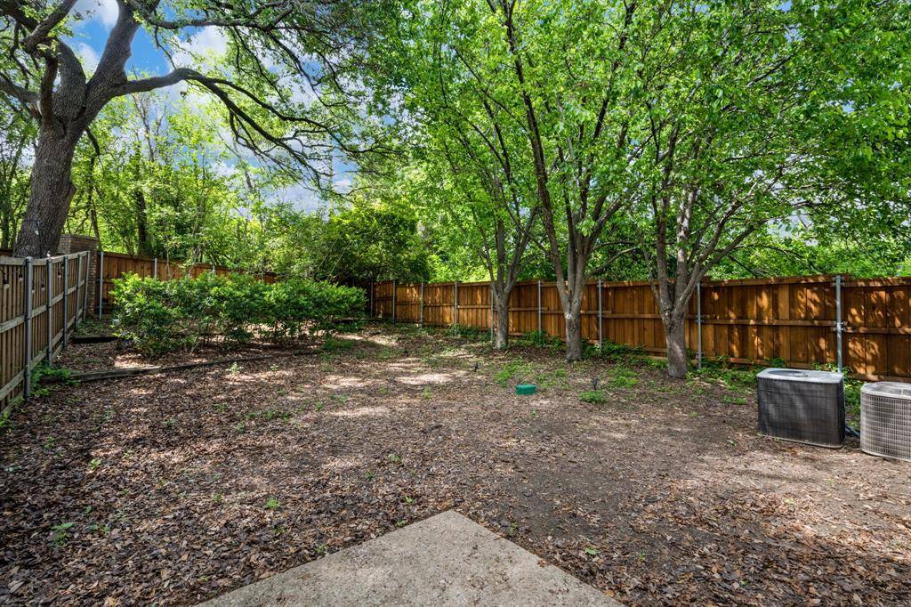 6702 E Northwest Highway, Dallas, TX 75231