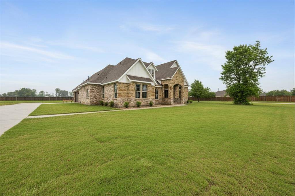 9774 County Road 502, Blue Ridge, TX 75424