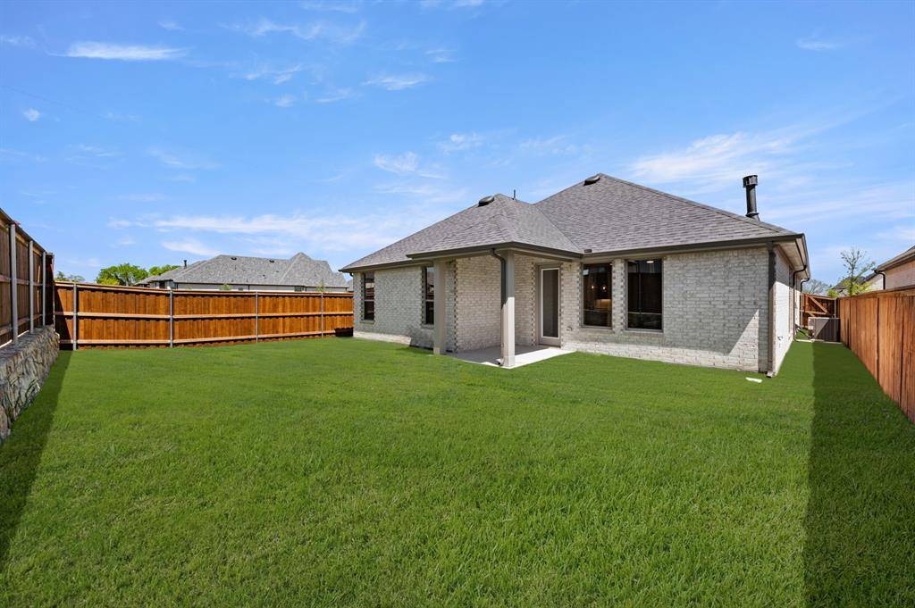 1409 Ripple Glass Road, Midlothian, TX 76065
