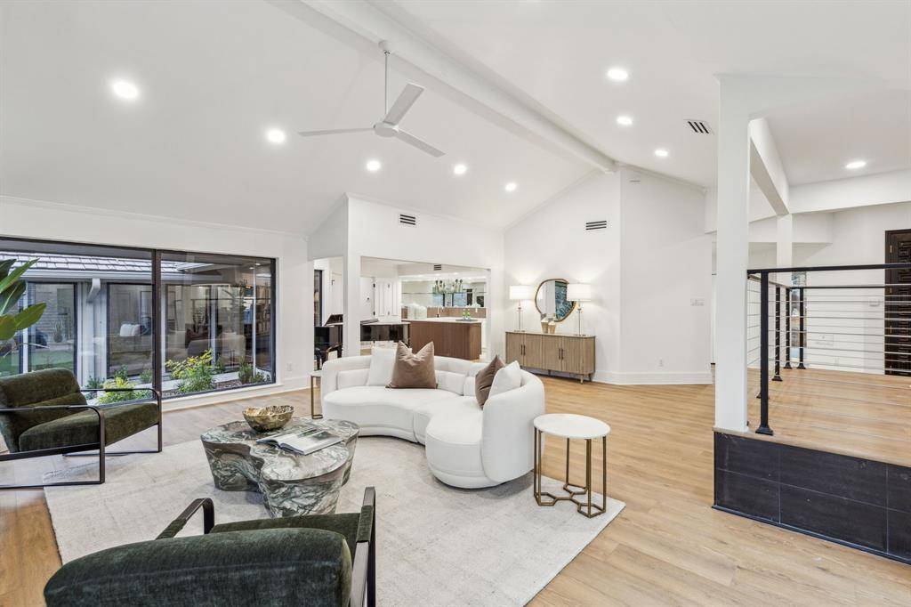 7420 Royal Lane, Dallas, TX 75230