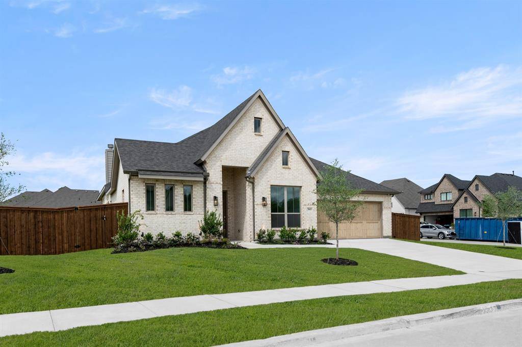 3043 Farmhouse Drive, Midlothian, TX 76065