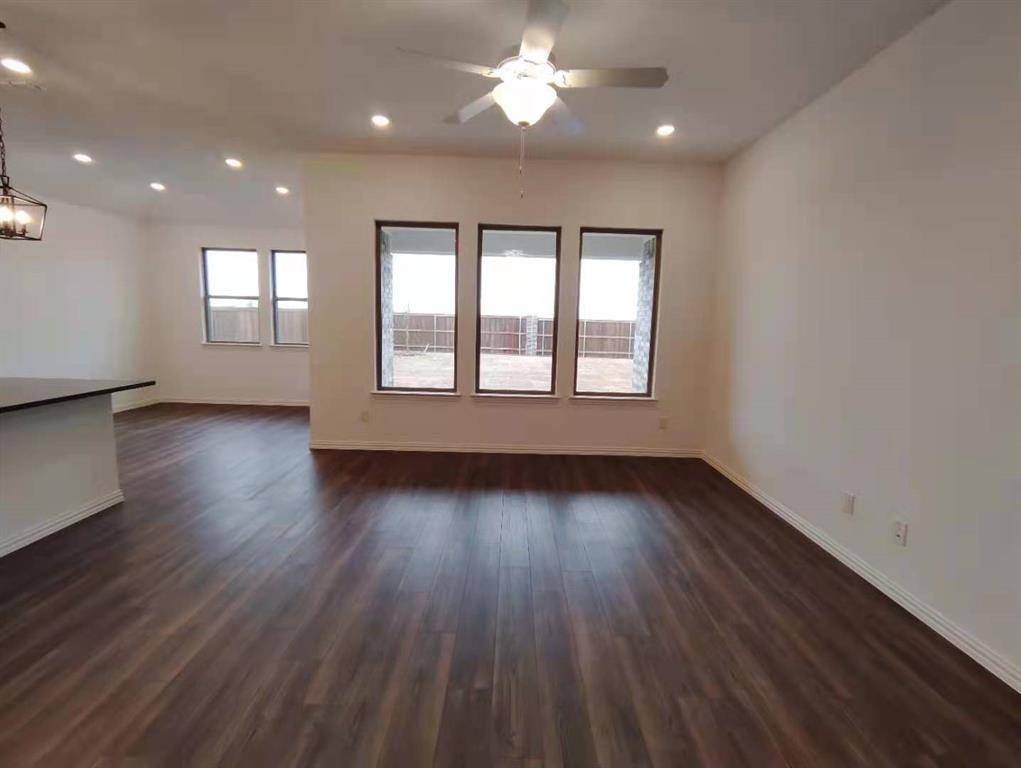 2510 Lovegrass Lane, Melissa, TX 75454