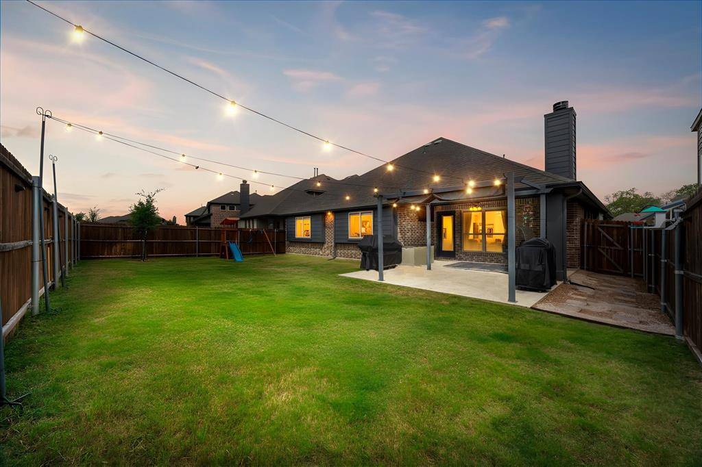 462 W Autumn Hill Bluff, Lavon, TX 75166