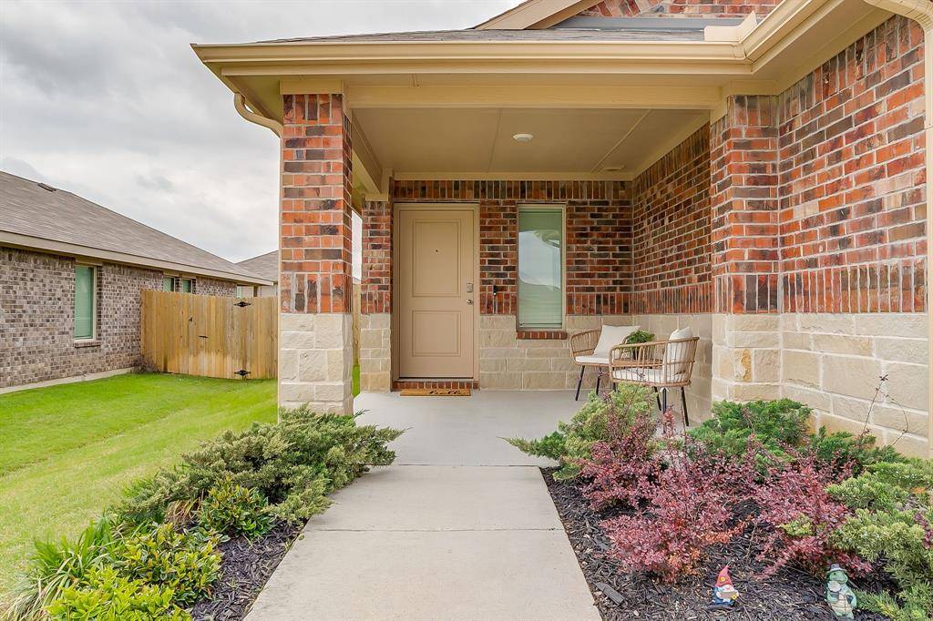 13525 Stage Coach Lane, Cresson, TX 76035