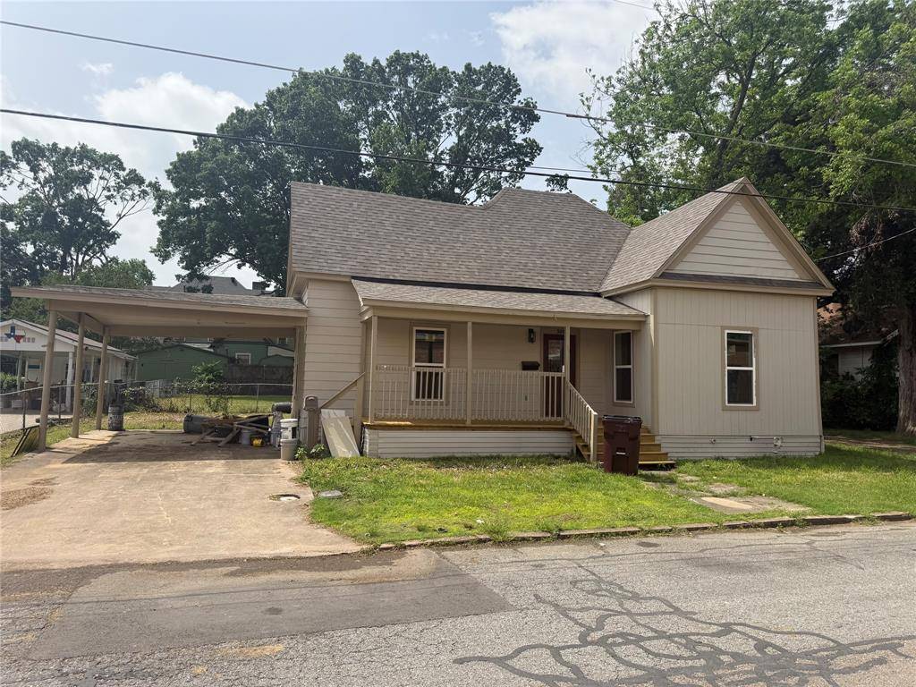 309 W 8th Street, Bonham, TX 75418