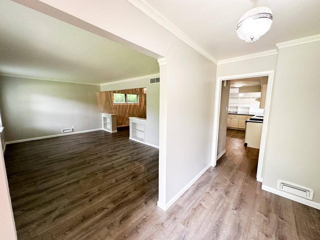 6461 Danbury Lane, Dallas, TX 75214