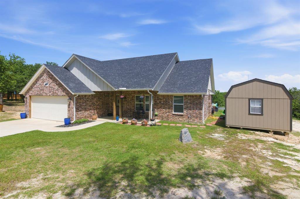 112 Monarch Lane, Poolville, TX 76487