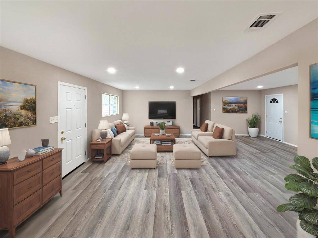 1717 Globe Avenue, Blue Mound, TX 76131