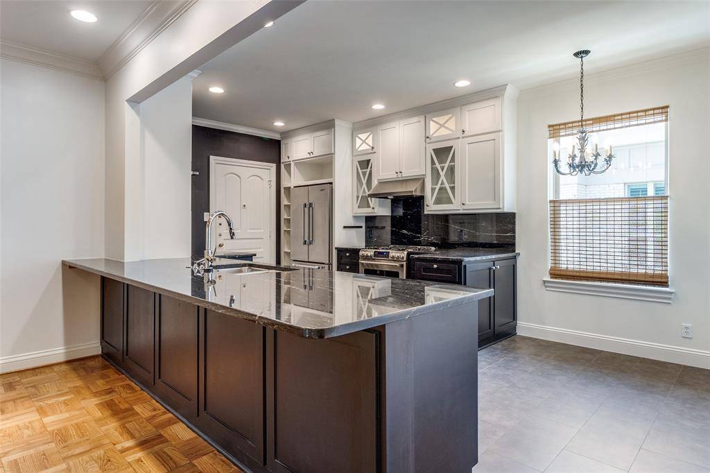 6144 Averill Way #203E, Dallas, TX 75225