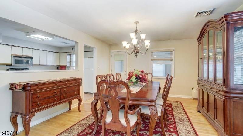 25 Woodland Ave, West Orange Twp., NJ 07052