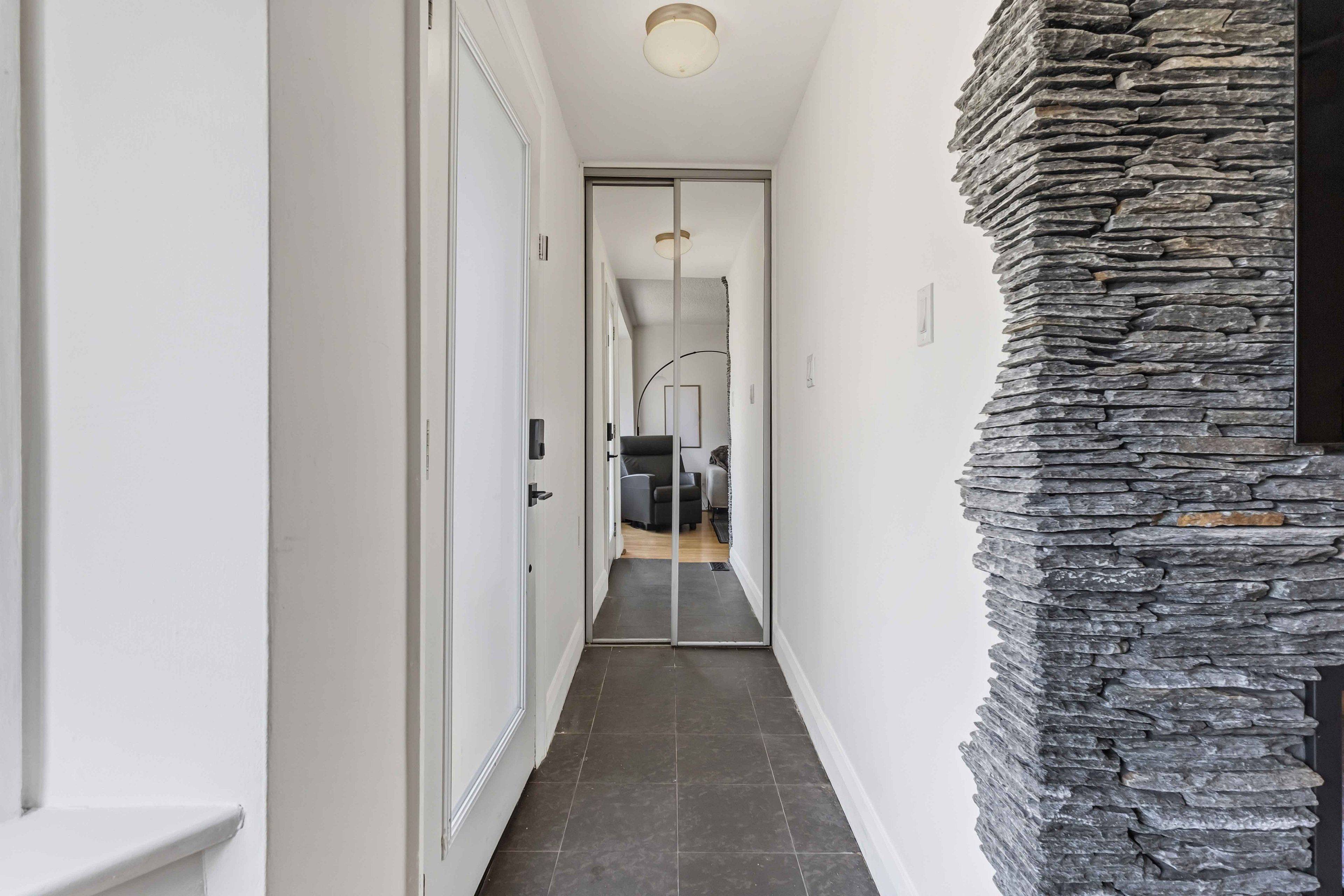 1119 Greenwood AVE, Toronto E03, ON M4J 4E5