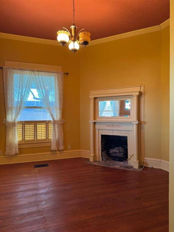 221 N Mount Street, Fairfield, TX 75840