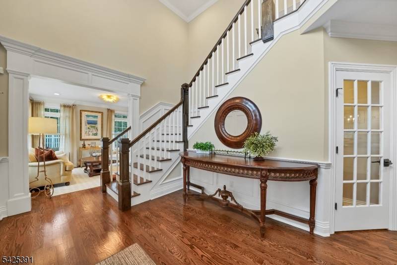 5 Meadow Ct, Madison Boro, NJ 07940