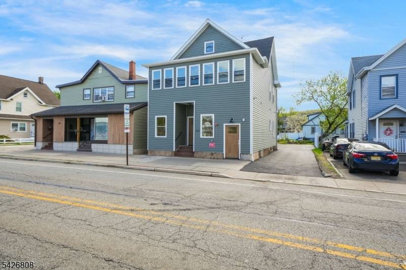 532 Ringwood Ave, Wanaque Boro, NJ 07465