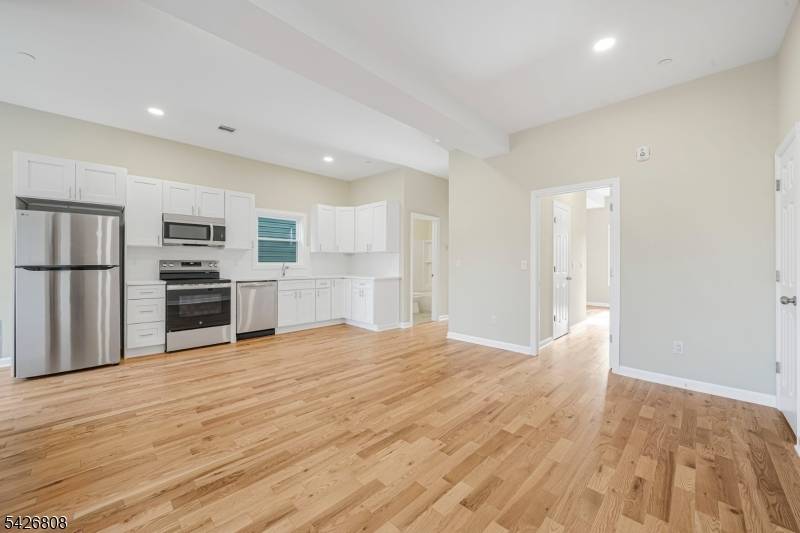 532 Ringwood Ave, Wanaque Boro, NJ 07465