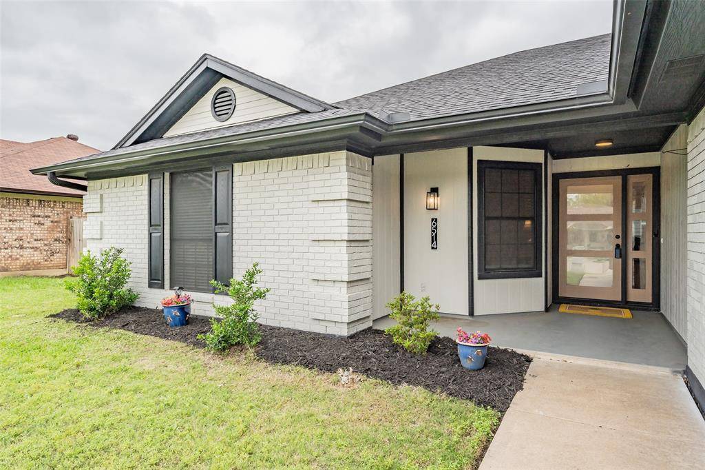 6514 Aires Drive, Arlington, TX 76001