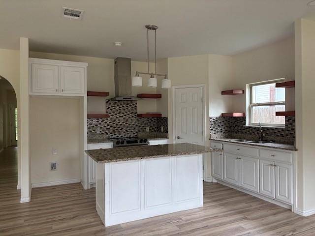 1217 W 11th Avenue, Corsicana, TX 75110