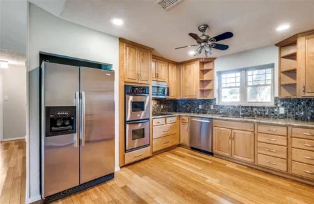 802 wilshire Court, Arlington, TX 76012