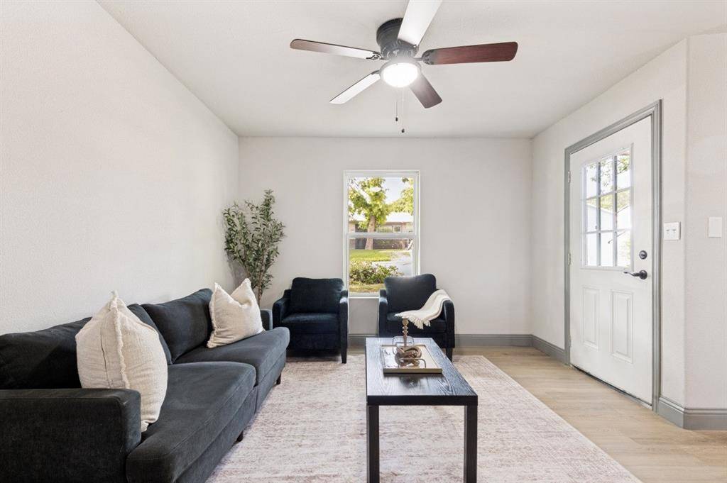 3825 Childress Street, Fort Worth, TX 76119